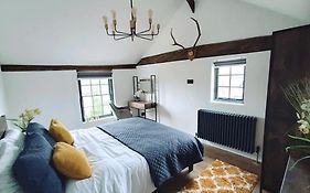 Stansted Airport Cottage