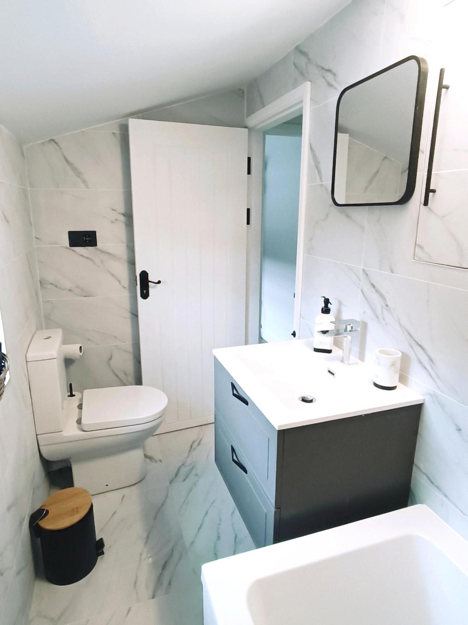 Stansted Airport Cottage Bishop’s Stortford Exterior foto